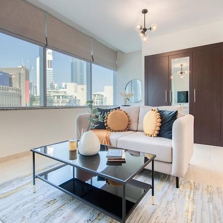 Unbeatable Rate Stylish 1Br With Balcony Near Metro By Deluxe Holiday Homes Dubaj Exteriér fotografie