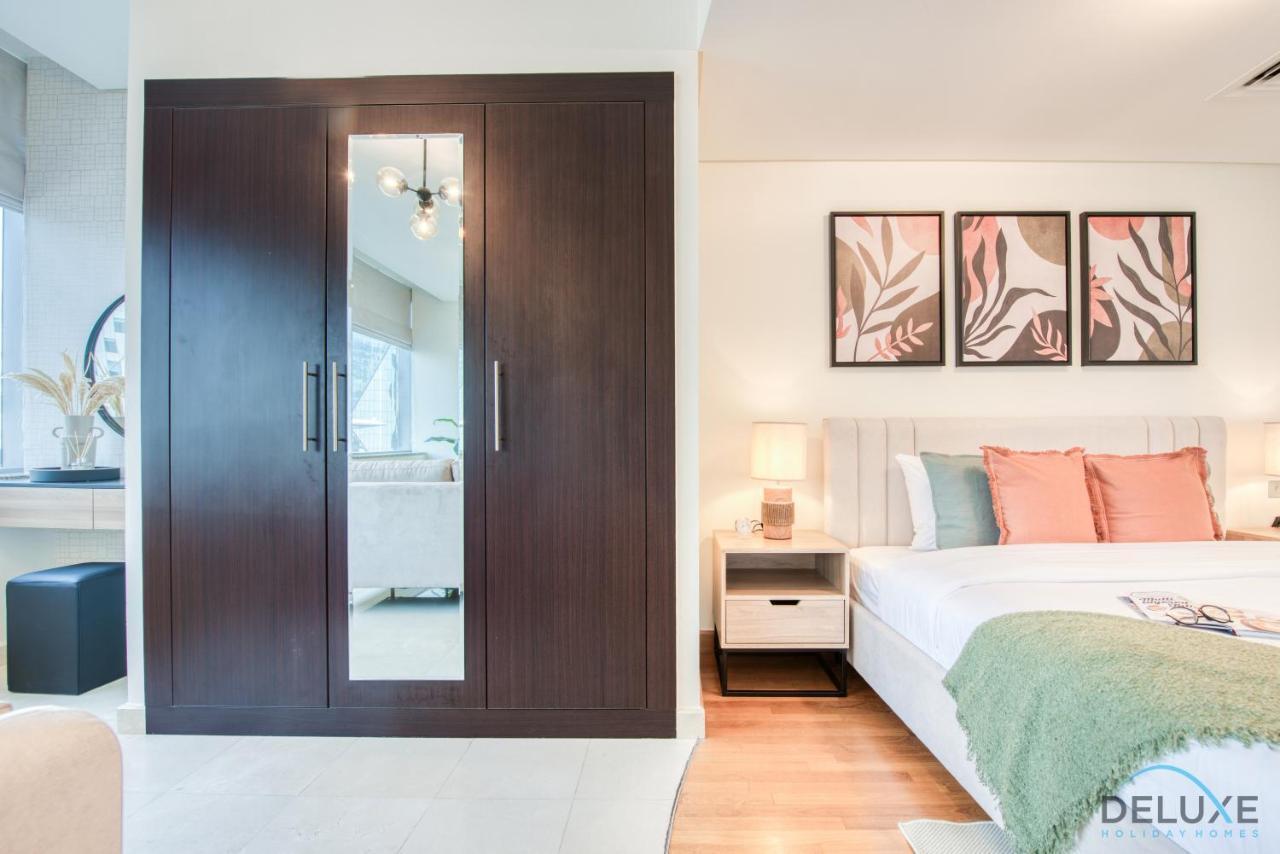 Unbeatable Rate Stylish 1Br With Balcony Near Metro By Deluxe Holiday Homes Dubaj Exteriér fotografie