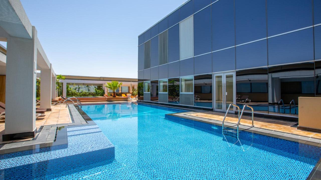 Unbeatable Rate Stylish 1Br With Balcony Near Metro By Deluxe Holiday Homes Dubaj Exteriér fotografie